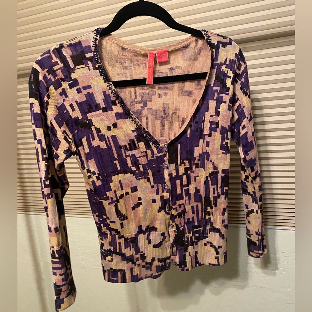 Cropped 3/4 sleeve sweater